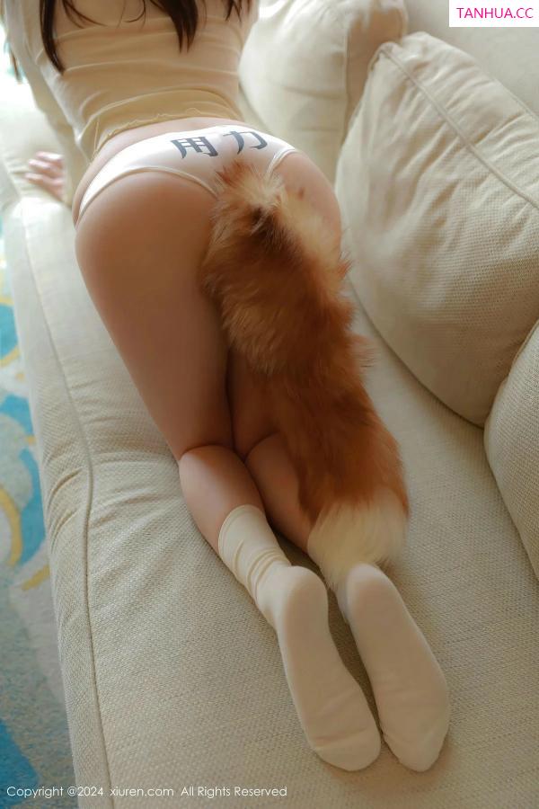 豆瓣酱  [XiuRen]高清写真图 2024.03.15 No.8243 豆瓣酱 性感美臀第16张图片